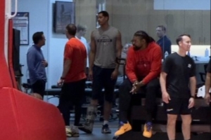雨燕直播nba直播_首发阵容官宣_战术复盘拆解