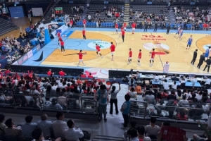 乐球直播足球免费版_JRS极速信号_中文解说原声
