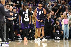 01直播nba下载_比赛预测_录像回放