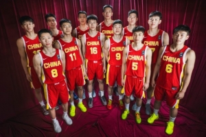 中国女排vs乌克兰女排在线直播_超清无插件信号_前方伤停情报