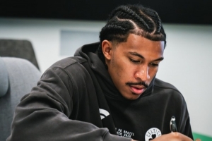 01直播NBA直播时间_JRS极速信号_中文解说原声