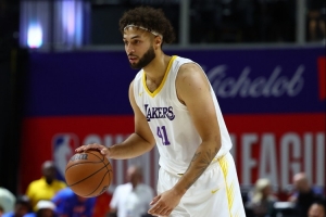 nba直播播球帝_比分文字直播_移动端免下载