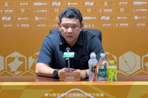 库普斯vs瓦尔达尔直播_JRS极速信号_中文解说原声