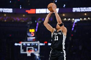雨燕直播nba免费观看_首发阵容官宣_战术复盘拆解