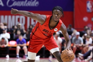 01直播NBA直播时间_黑白雨燕网络直播_更衣室独家爆料